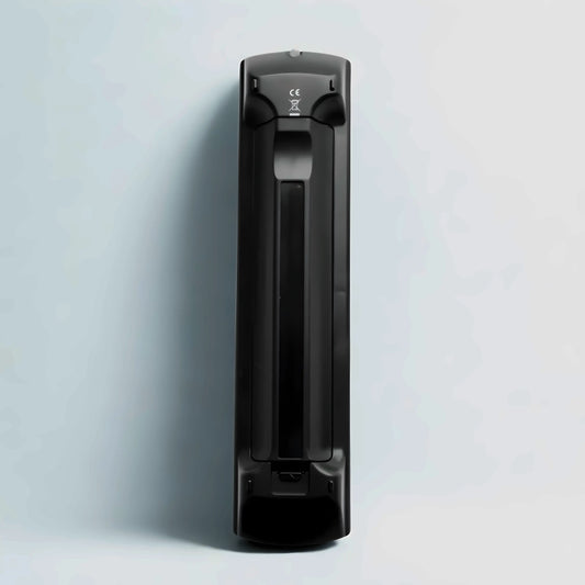 Panasonic PA-000752 Original Ersatz Fernbedienung Frontalansicht - Universal Remote für Viera Smart TV mit Viera Tools, 3D Button, Internet Taste und allen Basisfunktionen für 150+ TV Modelle