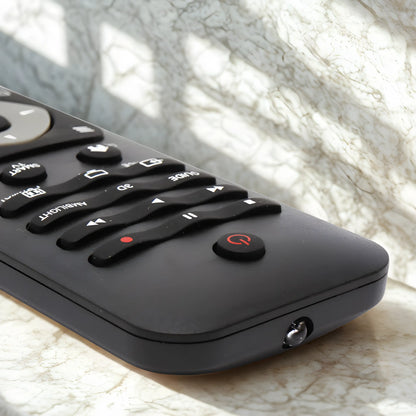 Philips RC242254990477 Ersatzfernbedienung Nahaufnahme mit Infrarot-Sender – kompatibel mit Philips 3D Ambilight Smart TV der PFL und PDL Serie