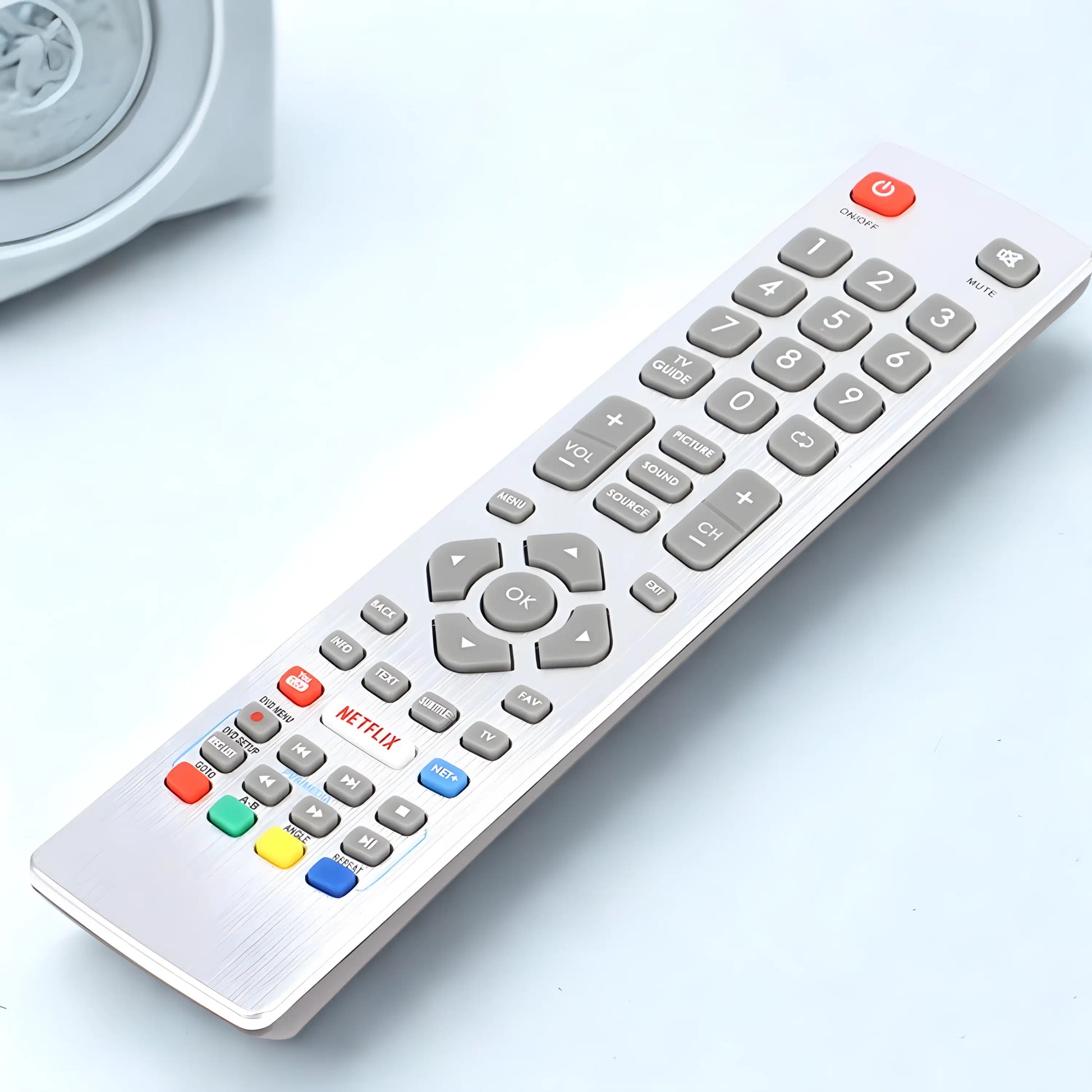 Close-up Winkelansicht der Sharp Aquos Ersatz Fernbedienung SHWRMC0115 mit gebürsteter Oberfläche.